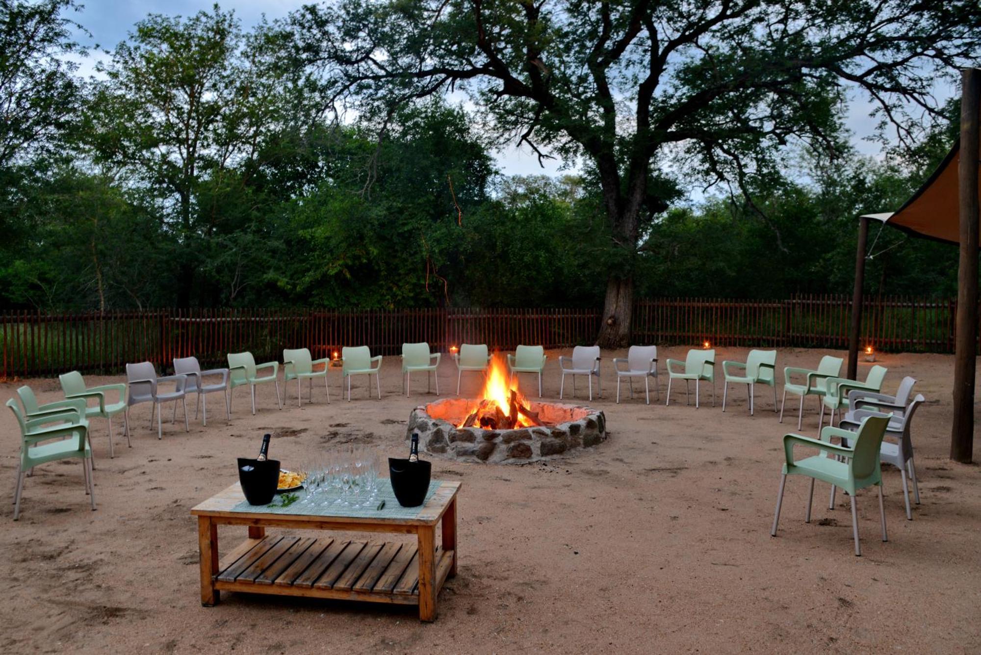 Kruger Safari Lodge มันเยเลติเกมรีเซิร์ฟ ภายนอก รูปภาพ